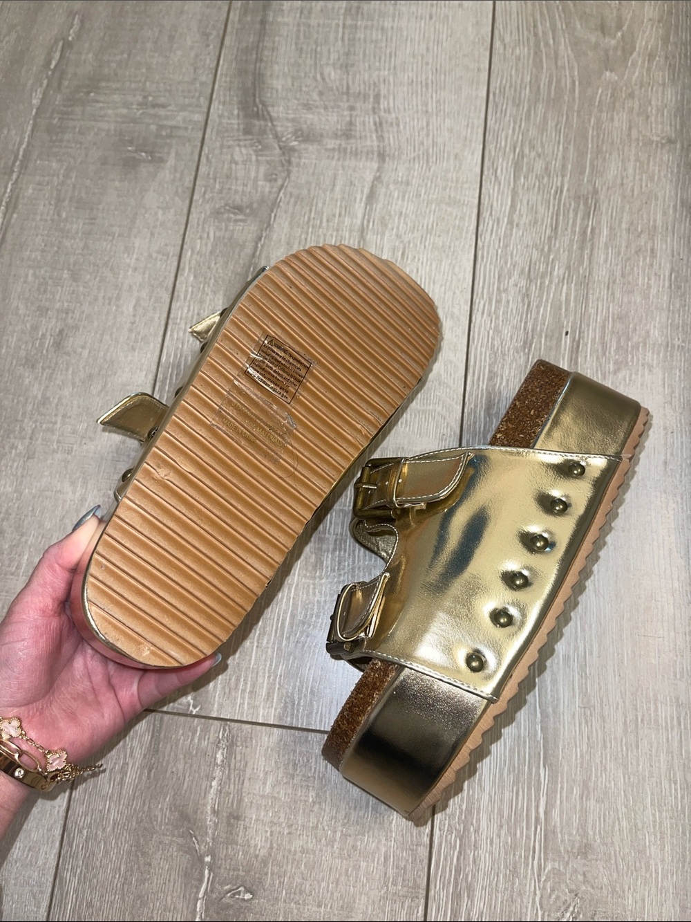 ✨💛Gold platform sandals size 6-never worn!💛✨ - Picture 8 of 8
